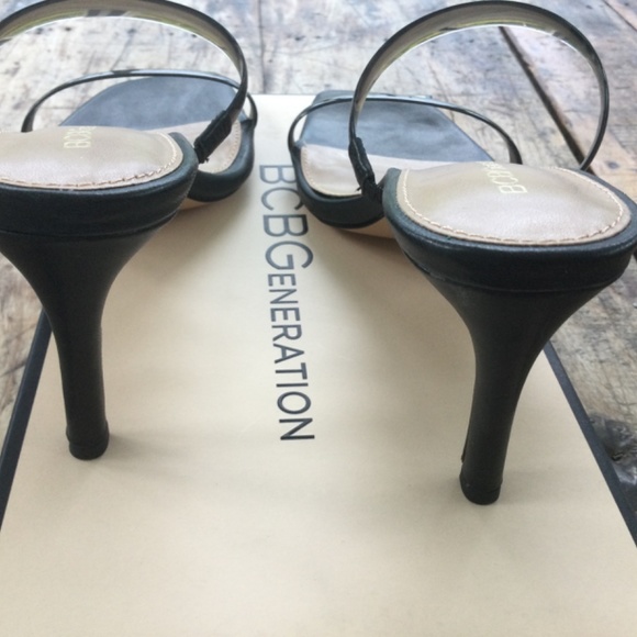 BCBG black heels size 8.New - Picture 5 of 8